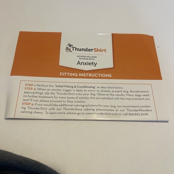 ThunderShirt Dog Anxiety Jacket S Solid Gray Classic New Damaged Box HGS-T01 - Picture 3 of 8